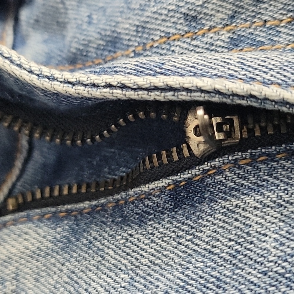 Cello Distressed Jeans - Picture 7 of 8
